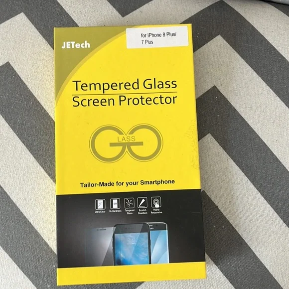 Apple iPhone 8 Plus - Picture 5 of 6